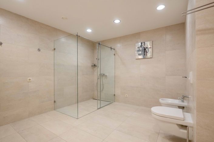 Image No.27-3 Bed Villa for sale