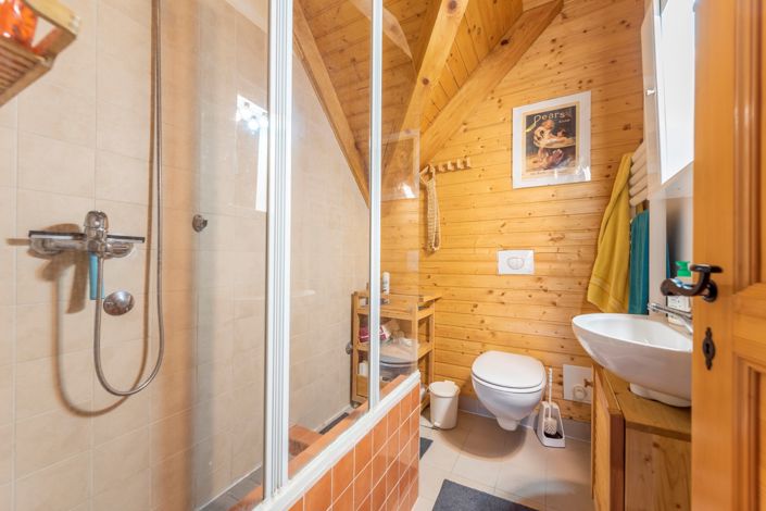 Image No.23-8 Bed House for sale