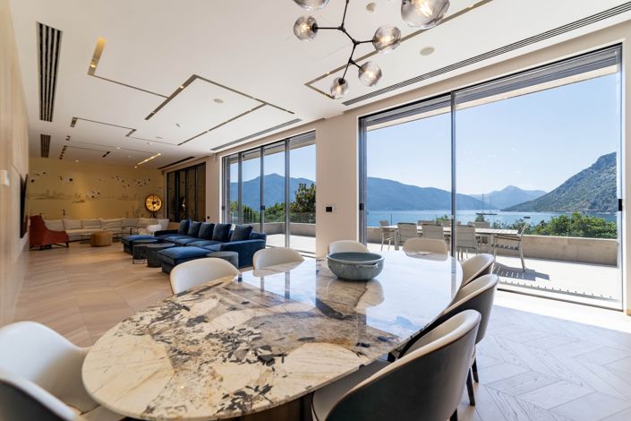 Image No.12-4 Bed Villa for sale