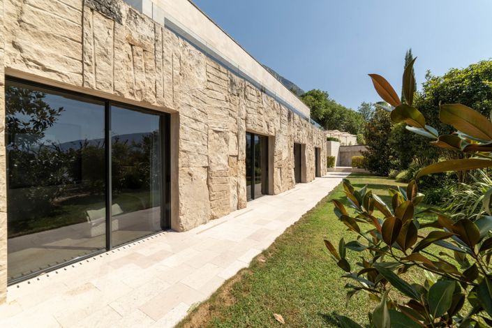 Image No.8-4 Bed Villa for sale