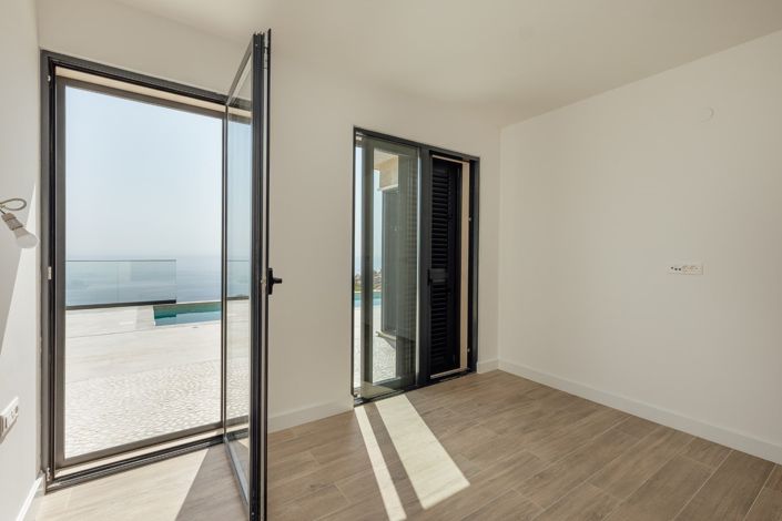 Image No.16-Villa de 5 chambres à vendre à Budva