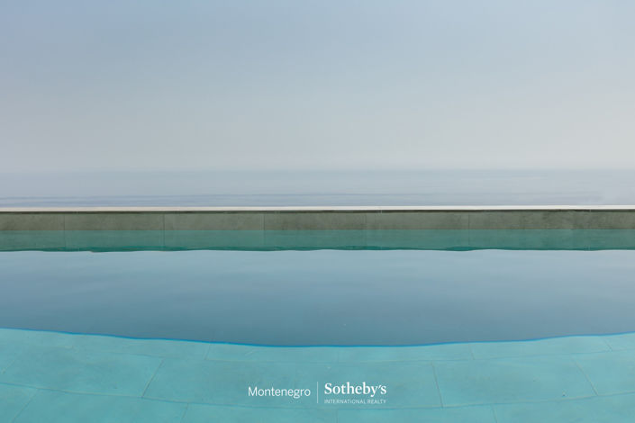 Image No.5-5 Bed House for sale