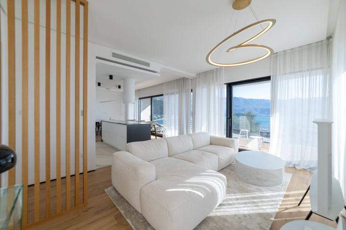 Image No.10-3 Bed Apartment for sale