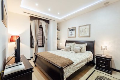 10-kotor-old-town-two-luxury-antique-furnishe