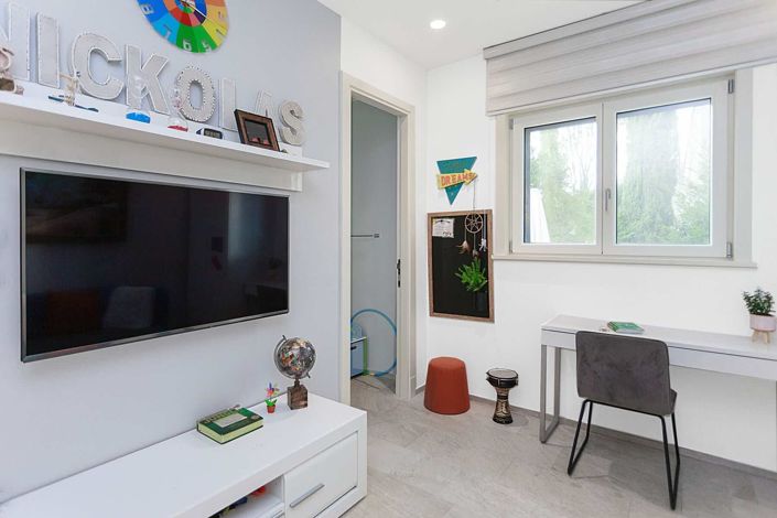 Image No.17-2 Bed House for sale