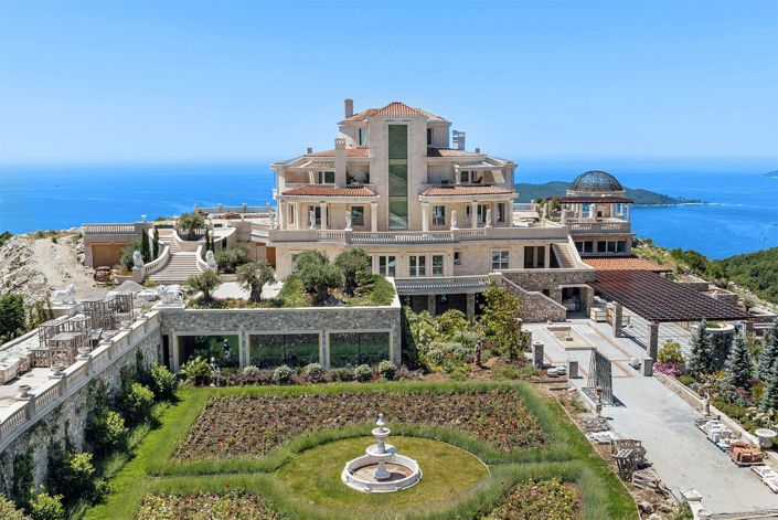 Image No.1-11 Bed Villa for sale