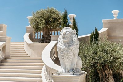 11a-luxury-estate-with-a-vila-and-large-lands