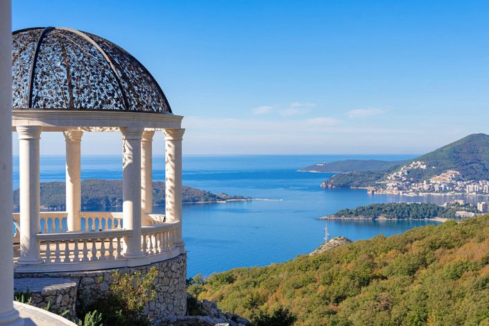 Image No.16-11 Bed Villa for sale