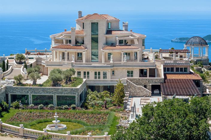 Image No.3-11 Bed Villa for sale