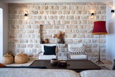 9-luxury-renovated-stone-villa-drobni-pijesak