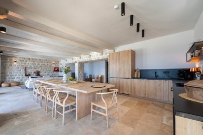 12-luxury-renovated-stone-villa-drobni-pijesa