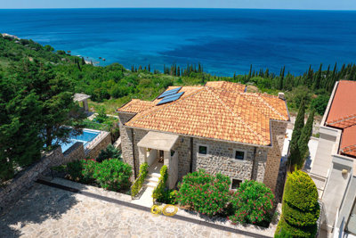 41-luxury-renovated-stone-villa-drobni-pijesa