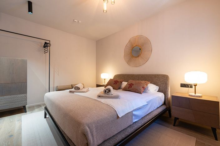 Image No.20-9 Bed House for sale