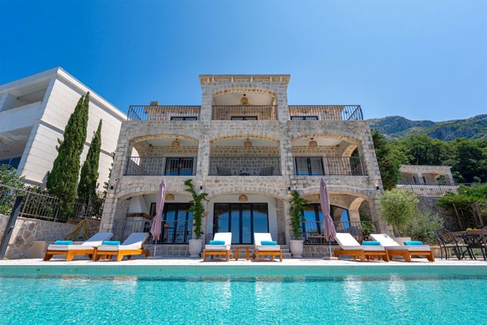 Image No.3-9 Bed House for sale