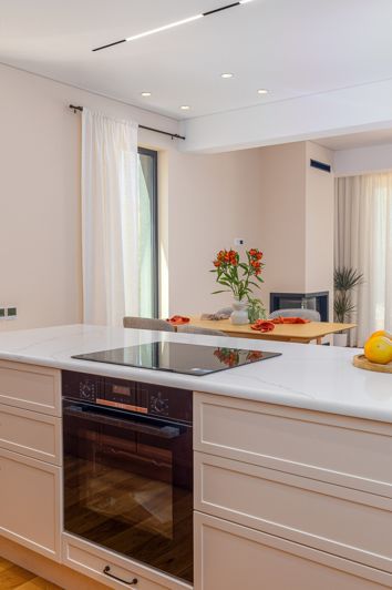 Image No.13-2 Bed House for sale
