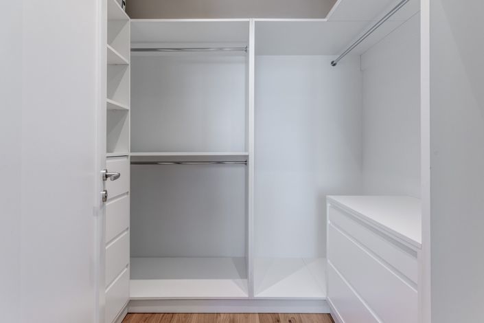 Image No.18-2 Bed House for sale