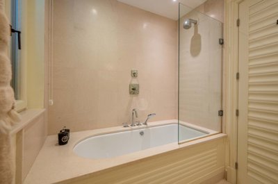 10-teuta-2bdr-apartment-for-rent-min