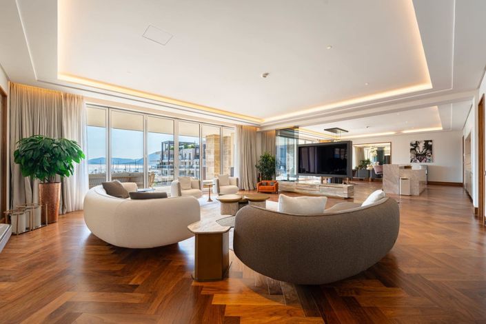 Image No.4-4 Bed Apartment for sale