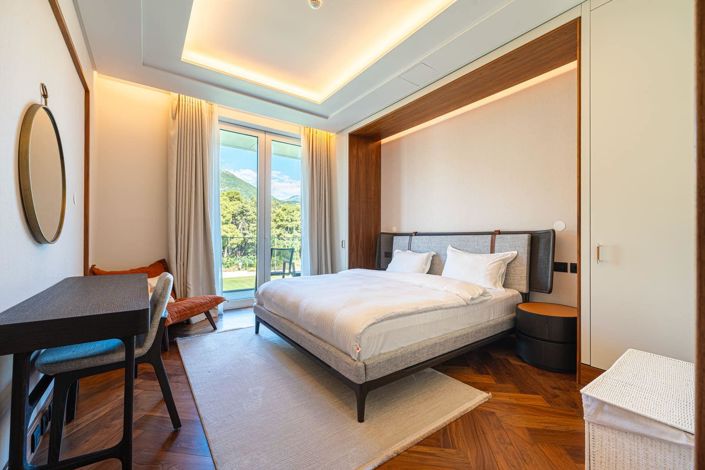 Image No.8-4 Bed Apartment for sale