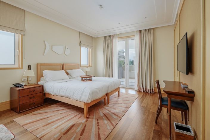 Image No.10-3 Bed Apartment for sale
