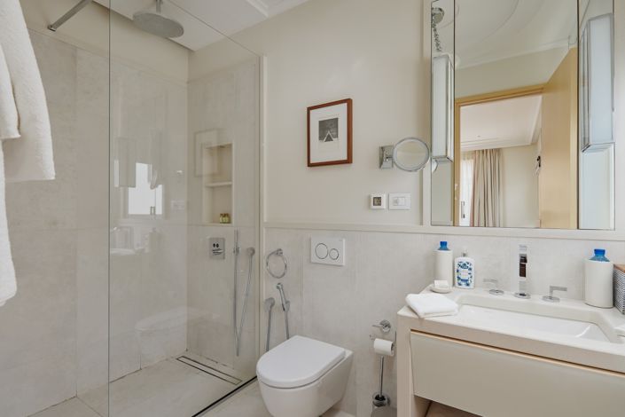 Image No.9-3 Bed Apartment for sale