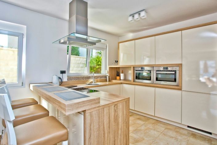 Image No.12-Maison de 4 chambres à vendre à Kotor