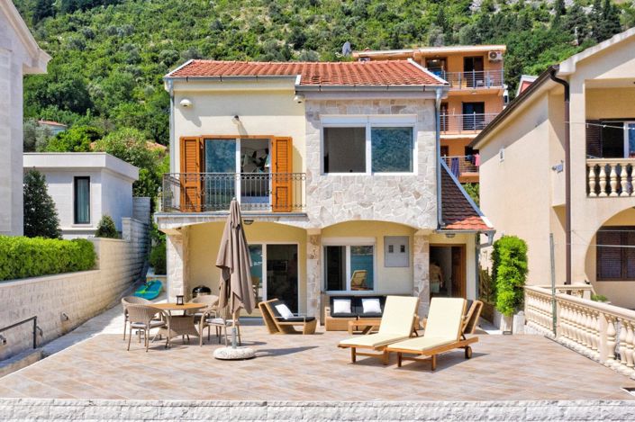 Image No.4-4 Bed House for sale