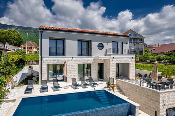 Image No.5-4 Bed House for sale