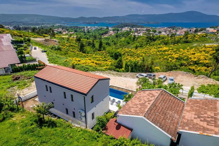 Image No.7-4 Bed House for sale