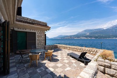1 - Herceg Novi, Villa
