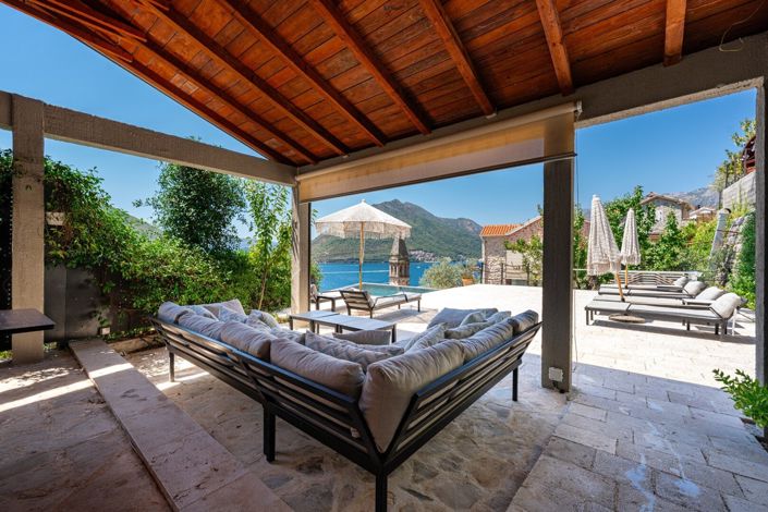 Image No.9-7 Bed Hotel for sale