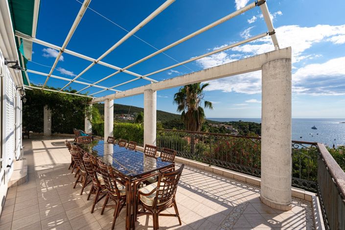 Image No.18-9 Bed Villa for sale