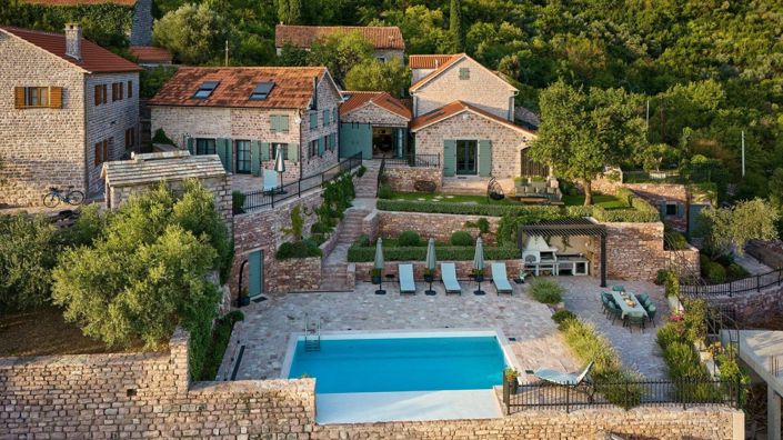 Image No.4-Villa de 4 chambres à vendre à Monténégro