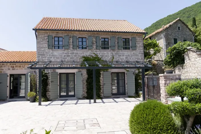 Image No.1-Villa de 4 chambres à vendre à Tivat