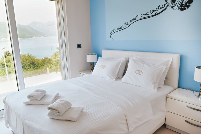 Image No.10-Villa de 6 chambres à vendre à Dobrota