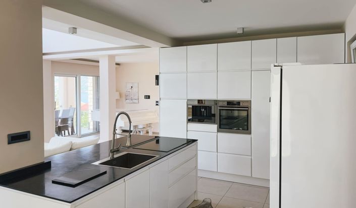 Image No.8-Villa de 6 chambres à vendre à Dobrota