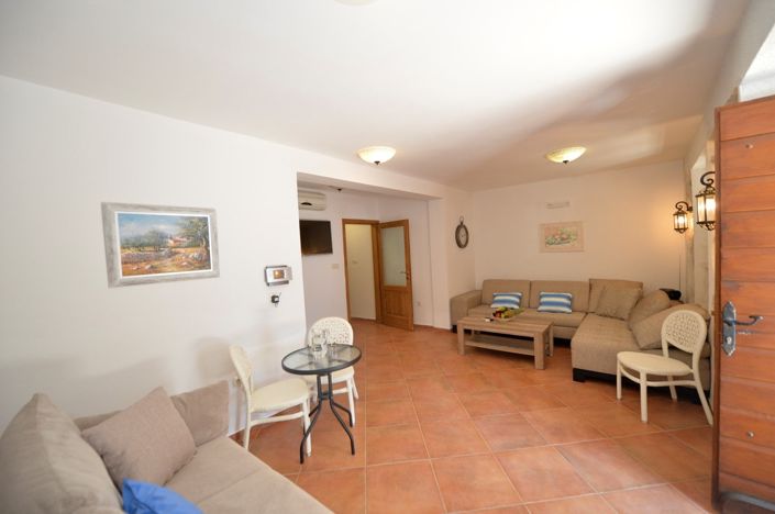 Image No.8-5 Bed Villa for sale