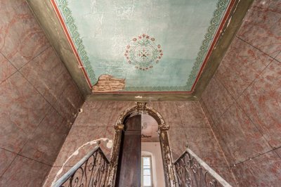 11-kotor-old-town-historic-palace-from-the-18