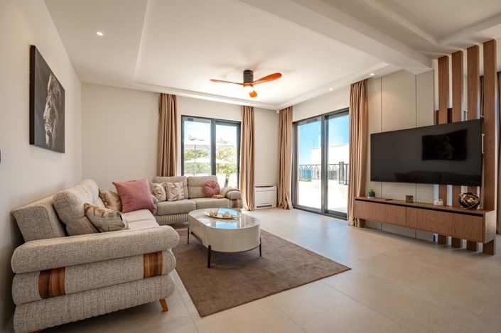 Image No.15-5 Bed Villa for sale