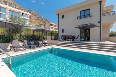 2-new-villa-with-a-pool-and-open-sea-view
