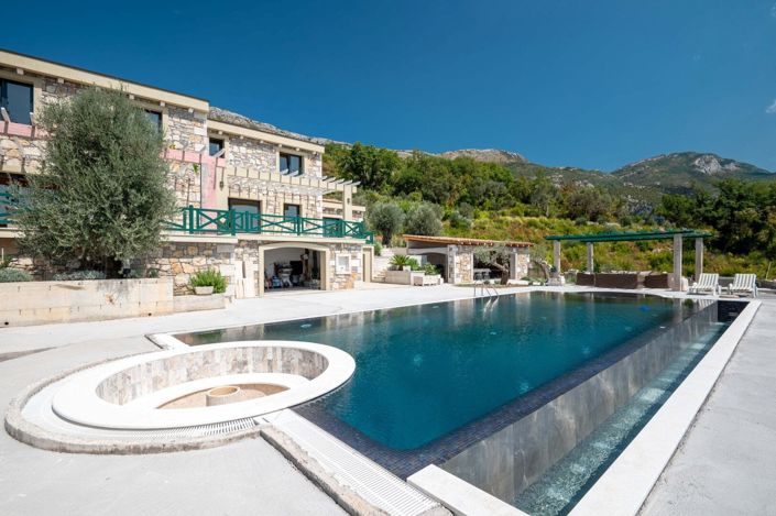 Image No.5-Maison de 4 chambres à vendre à Budva