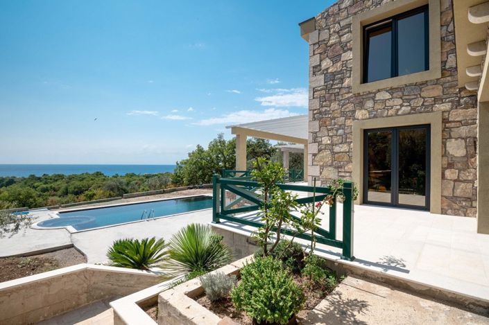 Image No.7-4 Bed House for sale