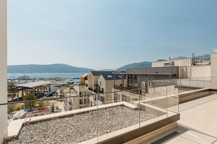 Image No.2-Appartement de 3 chambres à vendre à Tivat