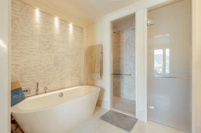 11-tivat-porto-montenegro-luxury-one-bedroom-