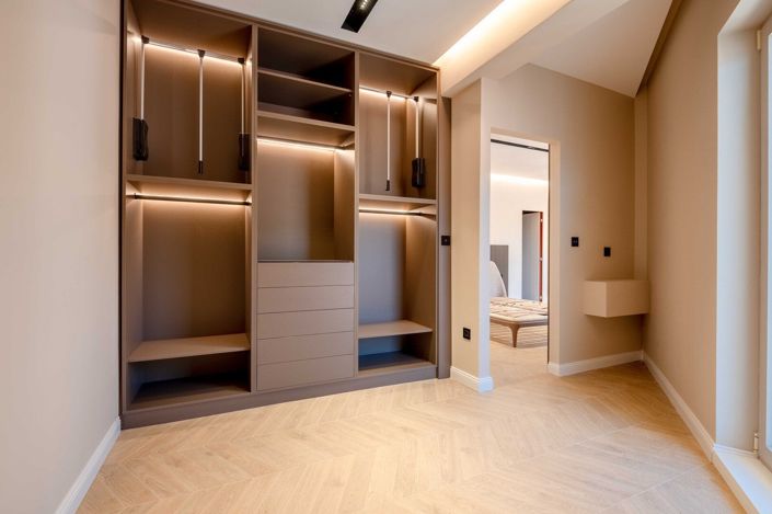 Image No.21-3 Bed Apartment for sale