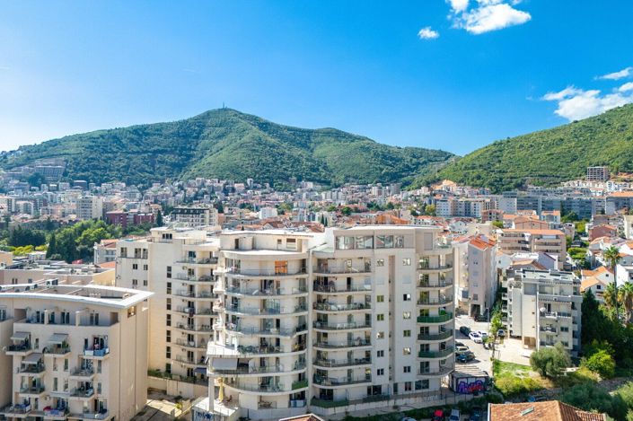 Image No.28-3 Bed Apartment for sale