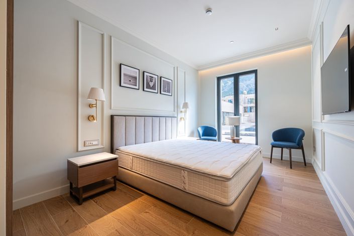 Image No.10-3 Bed Apartment for sale