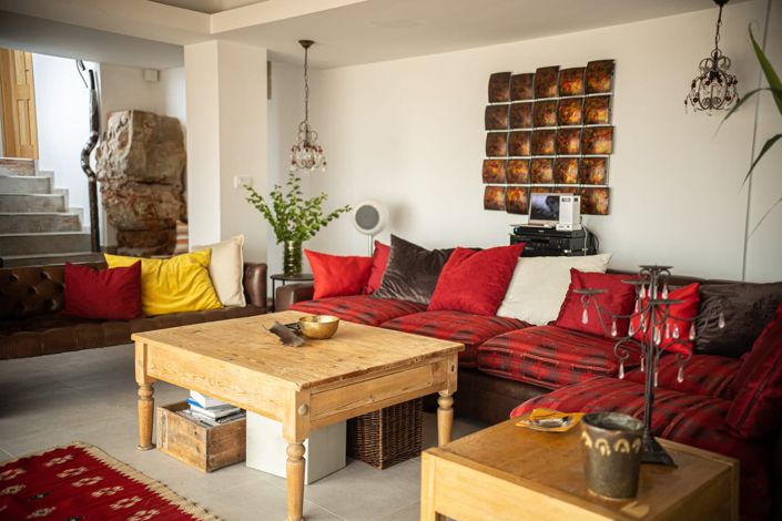 Image No.12-7 Bed Villa for sale