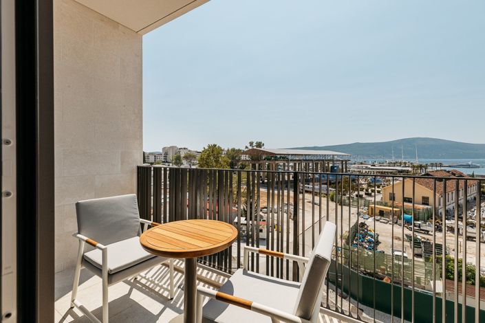 Image No.2-Appartement de 1 chambre à vendre à Tivat