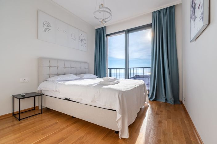 Image No.10-5 Bed House for sale